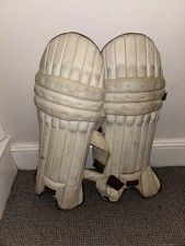 Millichamp and Hall M&H Cricket Pads Men’s LH