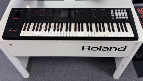 Roland 61 key - fa-06,