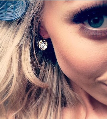Round bella earrings made - round, with