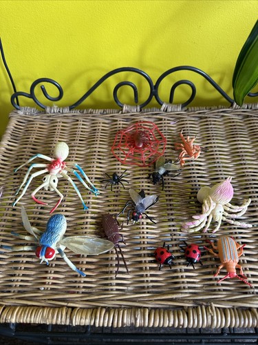 Realistic plastic bugs insects - realistic,