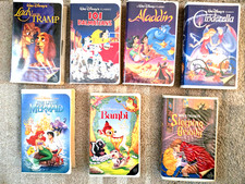 Lot of 7 Walt Disney Vintage