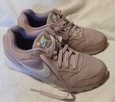 Ladies Nike MD Runner 2