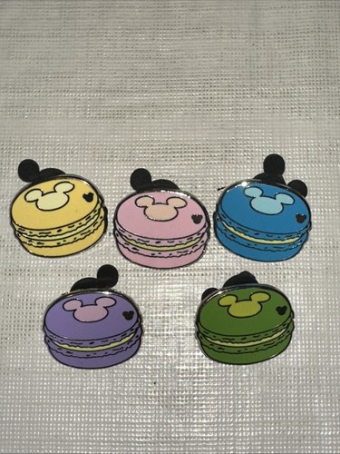 Colored macaroons hidden - colored,