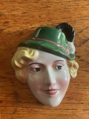 Art deco wall mask - wall,