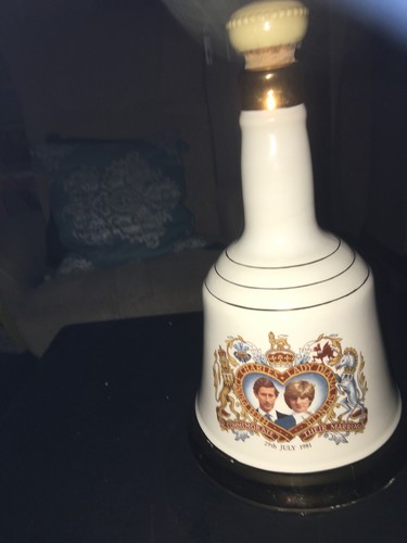 Vintage wade bells whisky - vintage, bell