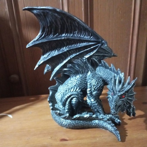 Nemesis now obsidian dragon - nemesis,