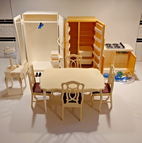 Sindy doll furniture lot - doll,