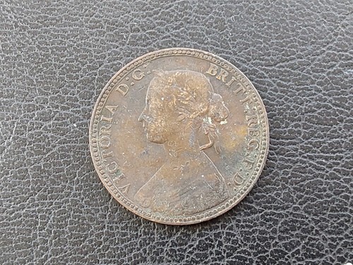 1860 halfpenny beaded border - halfpenny,