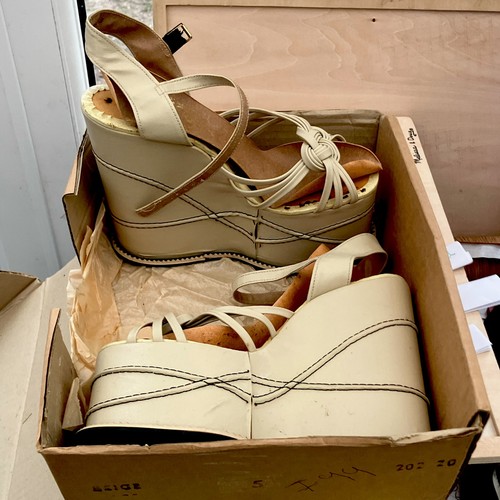 Brand new vintage - brand,