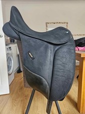 Wintec Isabell Werth 17" Black Cair