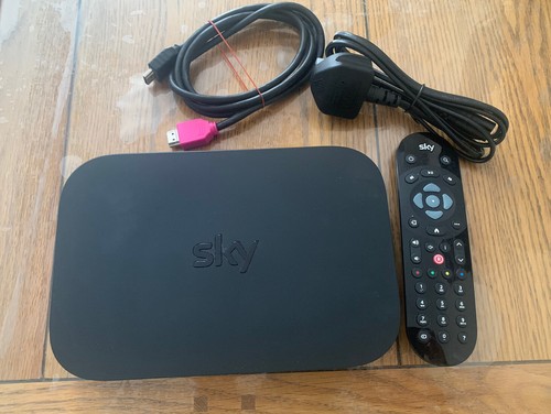 Sky mini box with remote - q,