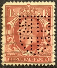 GB 1934 - KING GEORGE V - 11/2d STAMP WITH CITY OF LONDON CORP. SHIELD PERFIN