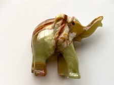 ? Onyx Elephant Carving 8cm Natural Green & Honey Banded Stone Figurine (165g)
