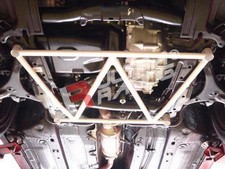 Ultra Racing Front Lower Brace