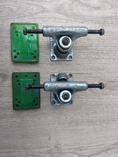 tracker trucks original 1970s vintage  skateboard trucks and risers