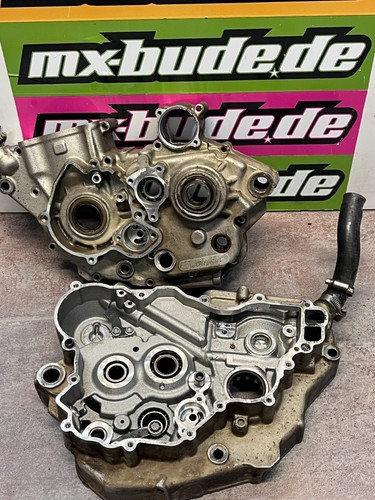 Ktm sxf250 engine cases - ktm,