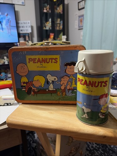 Vintage 1959 peanuts metal - vintage, tin