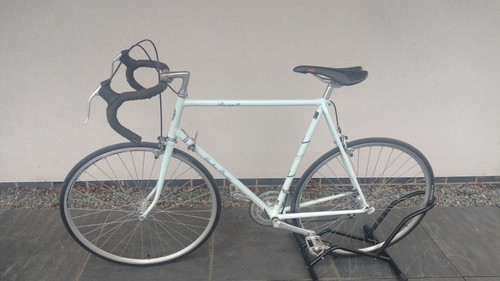 Reduced vintage 1980 carlton - reduced,