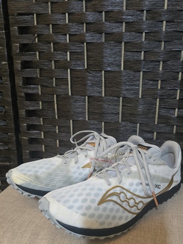 Nwt saucony kilkenny 9 - kilkenny, xc