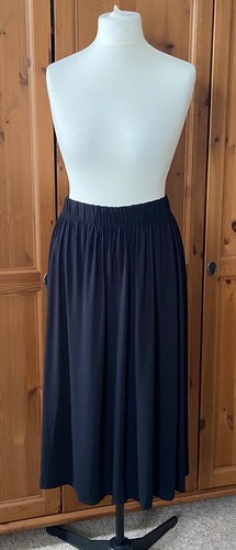 Collection black midi - m&s,