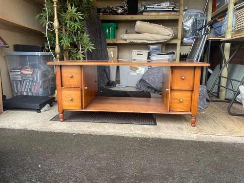 Rosewood unit with - tv,