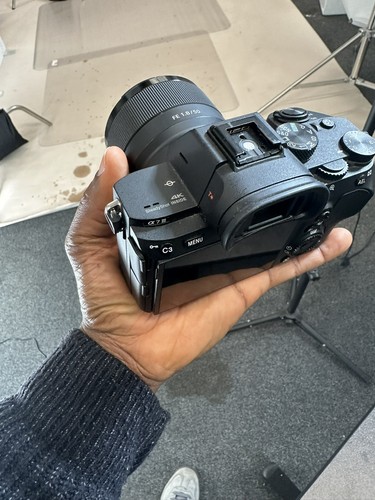 Sony alpha iii digital - sony,