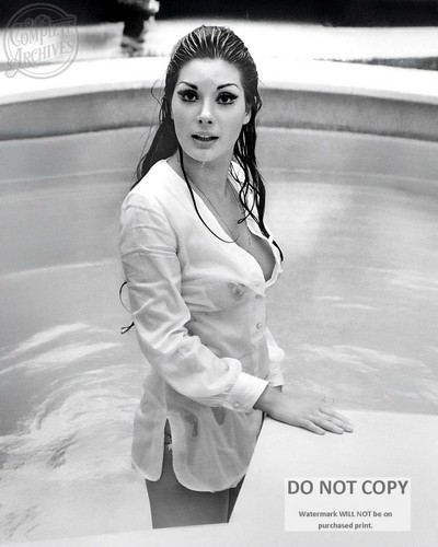 Actress edwige fenech pin - actress, up
