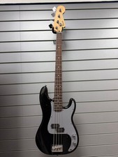 SQUIER P-BASS ELECTRIC BASS