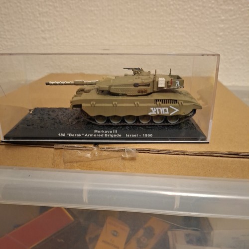 Deagostini model tanks - deagostini,