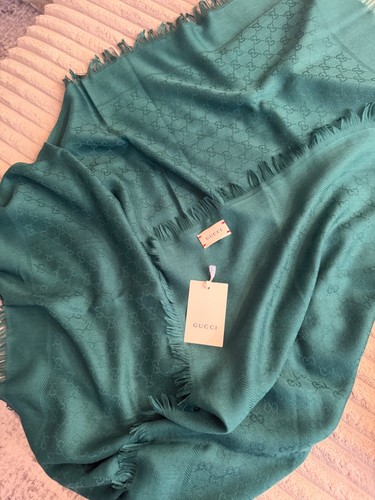 Authentic gucci wool - authentic,