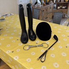 Child’s Horse Riding Boots Helmet Whip Equestrian Equipment Black Size Small