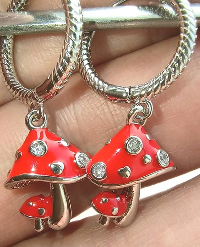 925 sterling silver toadstool - sterling,