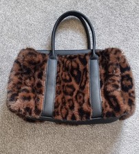 Womens Leopard Print Faux Fur