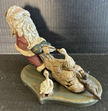 American Chestnut Folk Art 1998 "Santa And all His Friends Help " 0490/3500