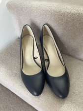 M&S AUTOGRAPH NAVY LEATHER DRESS COURT SHOES. WORN ONCE ❗️OFFERS WELCOME❗️