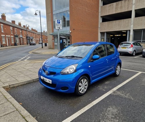 Toyota aygo door - toyota,