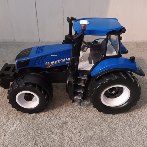 Ertl new holland - new, 320