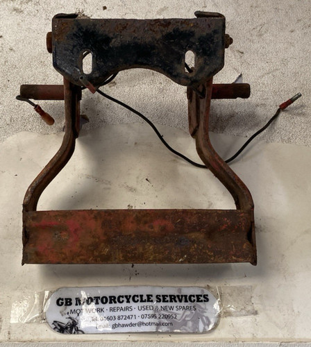 Honda rear seat hinge - rear,