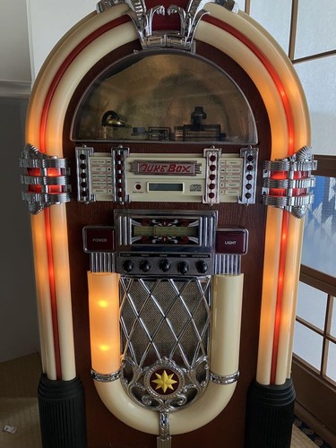 Jukebox record player equipped - jukebox,