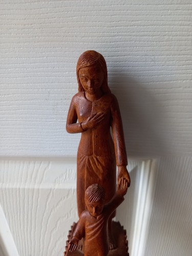 Lovely hand carved handle a - lovely,
