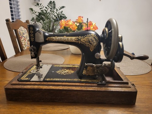 Antique 1910 singer - 1910,
