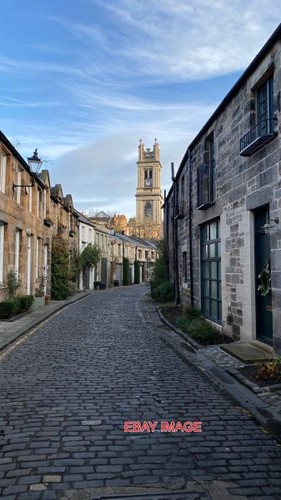 Photo edinburgh circus - circus, lane
