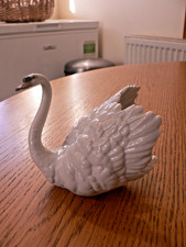 A LOVELY  LLADRO 6175 "WHITE