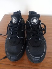 Nike Air Huarache Triple Black