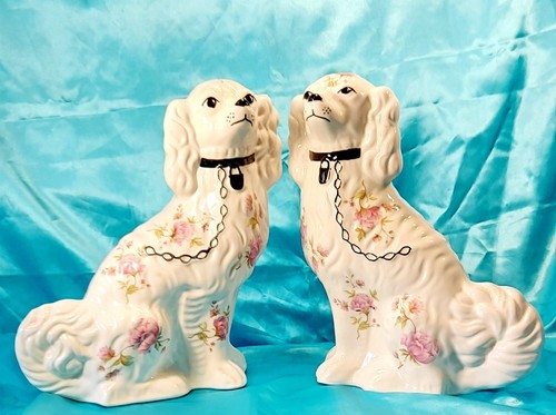 Pair staffordshire mantel - staffordshire,
