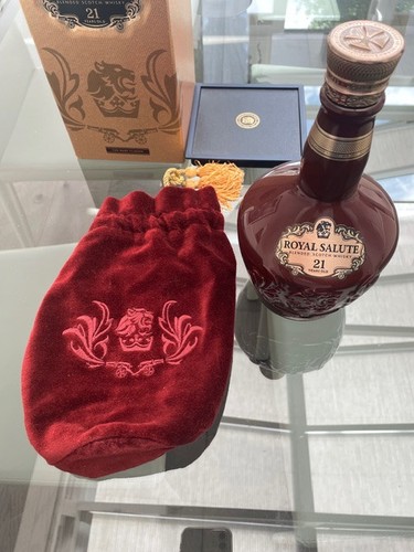 Royal salute 21yo - royal, empty