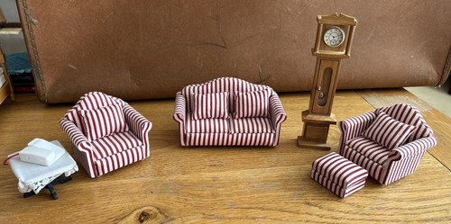 Dolls house sitting room