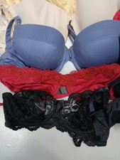 10x WHOLESALE JOB LOT OF WOMEN’S BRAS - MIXED SIZES - VARIOUS BRANDS  4 RESELL