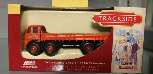 Brand new lledo trackside - new,