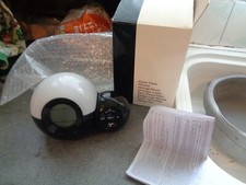 Avon digital alarm clock, 6